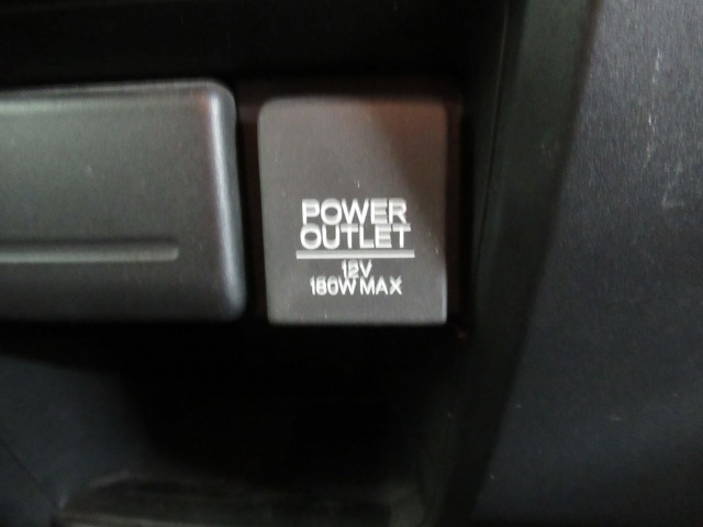 点検整備費用が本体価格に含まれております。　納車前に当社工場にて点検・車検整備を実施してお引き渡し致します。