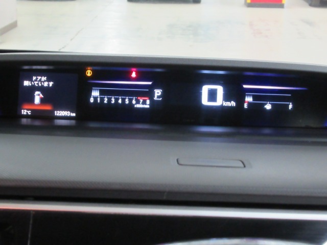 納車前に当店ディーラー整備工場にて点検、車検整備をしっかりしてからお引渡し致します。　点検項目など、詳細に関しましてはスタッフへお問い合わせ下さいませ！　今後のメンテナンスもお任せ下さいませ！