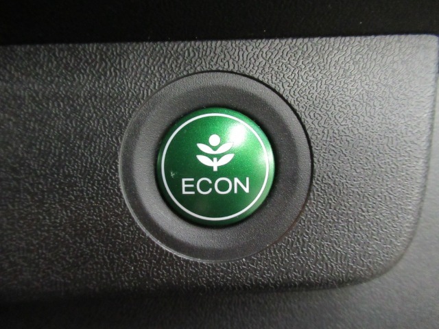 点検整備費用が本体価格に含まれております。　納車前に当社工場にて点検・車検整備を実施してお引き渡し致します。