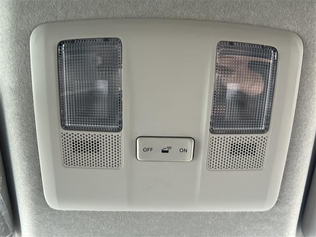 気になる車はすぐにお問い合わせください！画面内の無料ダイヤルからお問い合わせ下さい！専門スタッフがお車のご質問にお答えいたします！