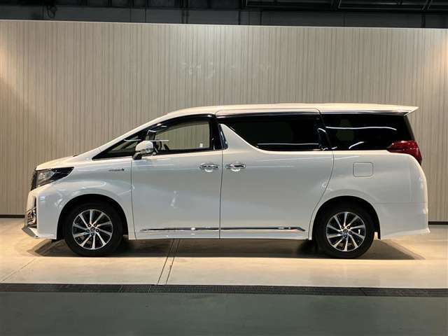 全長493cm、全幅185cm、全高189cmです！