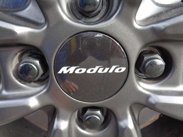 ★Modulo　X専用★15インチ　アルミホイール（フロント）〈ブラックスパッタリング仕上げ〉★