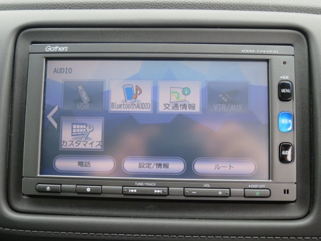 純正メモリーナビとバックカメラ付☆bluetoothオーディオでドライブも好きな音楽を聴いて楽しめます。TV視聴も可能です☆