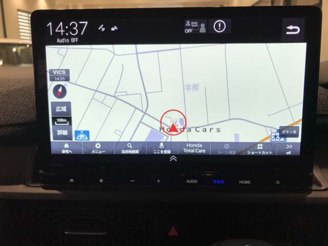 11.4インチディーラーオプションナビとなっております。インターナビも対応しているので日本全国おでかけすることができます！