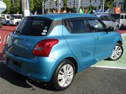 購入後も充実保証付き！！　ユタカ独自の1年保証が本体価格に含まれています。他にもカーセンサーアフター保証（1年・2年・3年）に変更も出来ます。