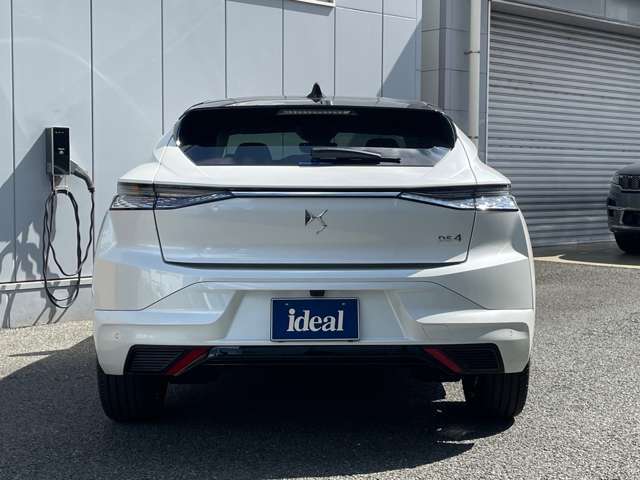 専任の研修を受け熟練したメカニックが大切にご納車整備させていただきます。アフターメンテナンス・ご遠方のメンテナンス・カスタム等なんでもご相談ください！