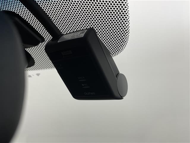 【純正ドライブレコーダー】映像・音声などの運転中の記録を残します。事故などを起こした起こされた時の証拠になりえますので、もしも時でも安心ですね。