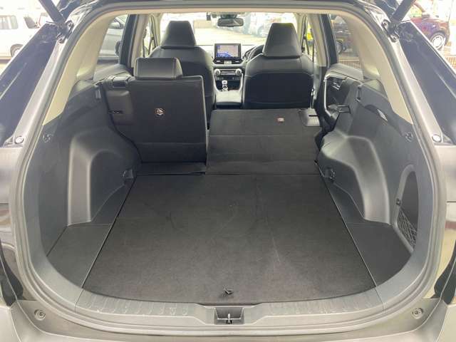 4WD☆純正9インチナビ☆バックカメラ☆レザーシート☆パワーシート☆シート＆ハンドルヒーター☆パワーバックドア☆LEDライト☆スマートキー☆セーフティセンス☆レーダークルーズ☆BSM☆ETC☆試乗OK