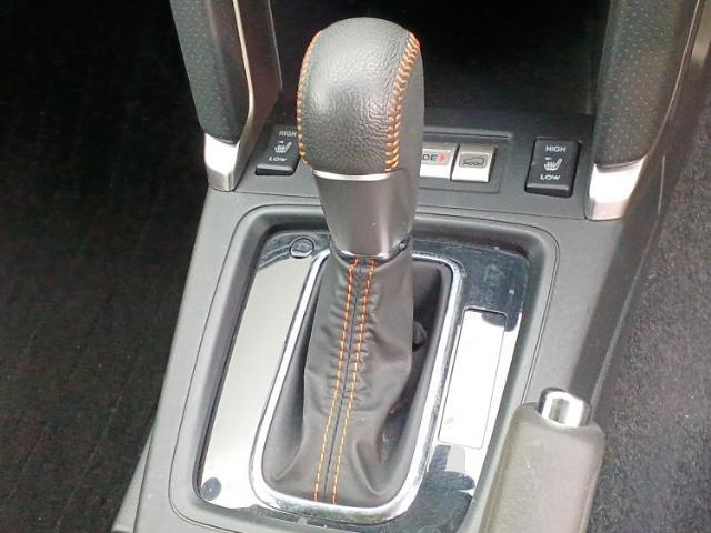お車に合わせて無料保証以外にも、保証範囲、期間、距離を拡充させた有料保証もご用意しております！中古車の購入が初めてで不安・・・というお客様もご安心ください！