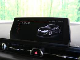 【メーカー純正ナビ】インテリアに溶け込むスタイリッシュな「専用設計」メーカーナビを装備♪視認性や操作性など基本性能にも優れ、より上質なカーライフをお楽しみいただけます。