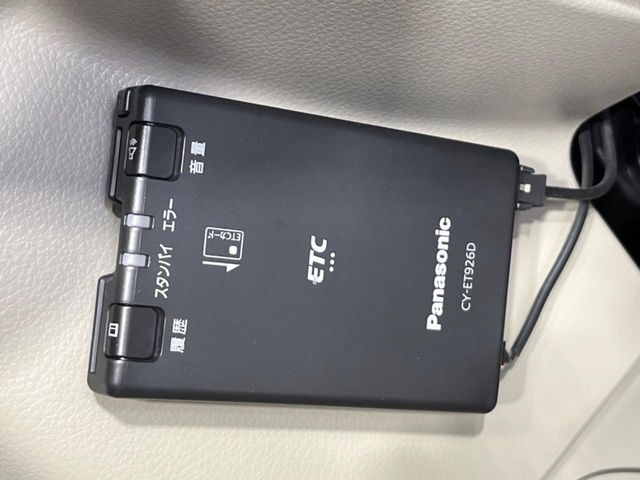 【ETC】高速道路の料金所をストレスなく通過！話題のスポットやサービスエリアに多い「スマートIC」利用時は必須のアイテムです。当店でセットアップを実施、ご納車当日からすぐにご利用いただけます！