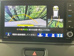 【バックカメラ】駐車時に後方がリアルタイム映像で確認できます。大型商業施設や立体駐車場での駐車時や、夜間のバック時に大活躍！運転スキルに関わらず、今や必須となった装備のひとつです！