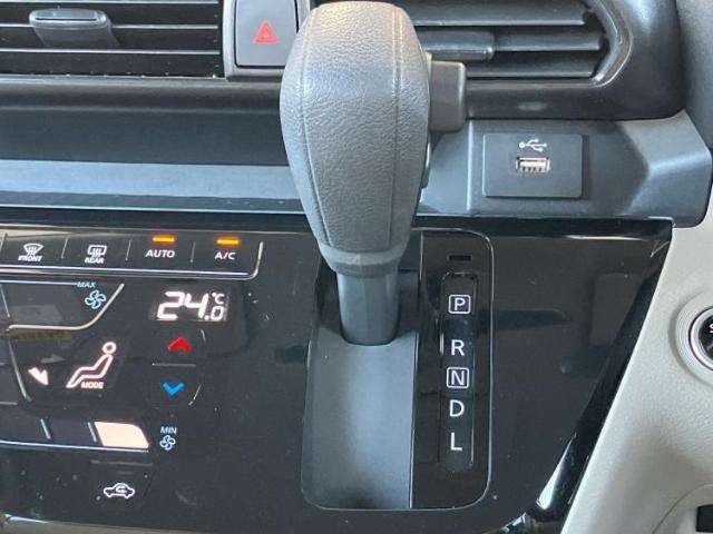 お車に合わせて無料保証以外にも、保証範囲、期間、距離を拡充させた有料保証もご用意しております！中古車の購入が初めてで不安・・・というお客様もご安心ください！