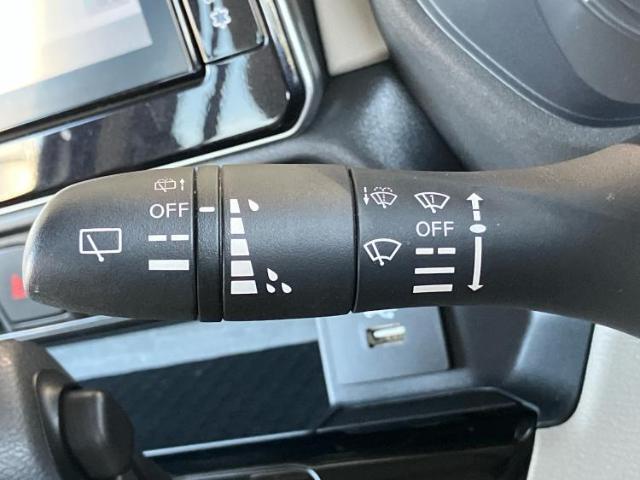 国産車から輸入車まで多様なお客様のニーズのお応えできるように、全国規模で豊富な在庫展開！車のことならWECARSへ！