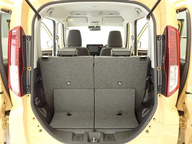 荷室床面が低く、荷物の積み下ろしがラクラクです。