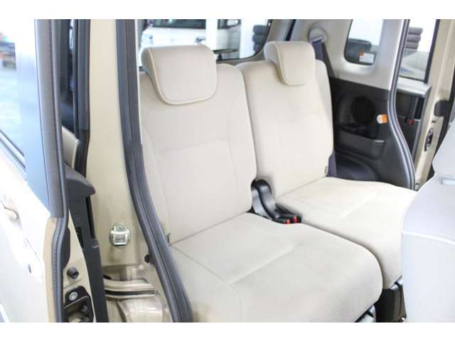内装ももちろん、当社のお車は全て納車前にキレイにクリーニングさせて頂きます☆お車に快適にお乗り頂けるように、弊社スタッフが真心込めてクリーニングいたします☆★