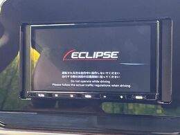 【ナビゲーション】目的地までしっかり案内してくれる使いやすいナビ。Bluetooth接続すればお持ちのスマホやMP3プレイヤーの音楽を再生可能！毎日の運転がさらに楽しくなります！！