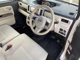 【運転席】現車の確認はお電話で在庫のご確認の上是非ご来店くださいませ！ご来店の難しい方は店舗スタッフがお電話やメールで詳細をお答えさせて頂きます。