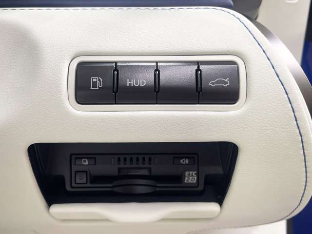 全国納車昨年400件以上の実績が御座います！遠方のお客様、現車確認が出来ないお客様にも、当店レクサスプロスタッフが、出来る限りサポート致します！ご不安な点があれば、お気軽にお問合せ下さい♪