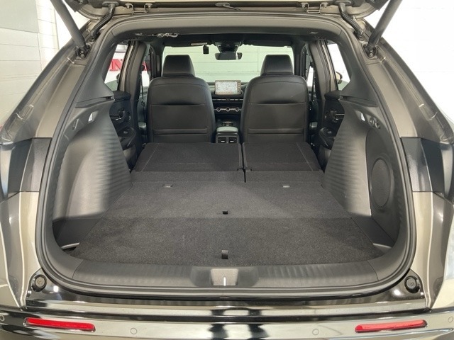 後部座席をたたむとこんなに広いスペースが！