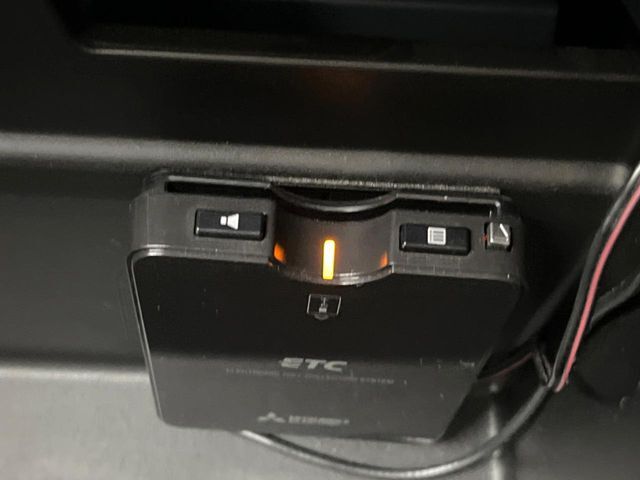 【ETC】高速道路の料金所をストレスなく通過！話題のスポットやサービスエリアに多い「スマートIC」利用時は必須のアイテムです。当店でセットアップを実施、ご納車当日からすぐにご利用いただけます！