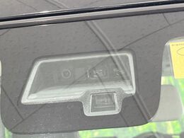 【スズキ　セーフティサポート】走行中に前方の車両等を認識し、衝突しそうな時は警報とブレーキで衝突回避と被害軽減をアシスト。より安全にドライブをお楽しみいただけます。