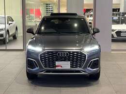 Audiと言ったらこの顔ですよね！細かい芸がたくさん仕込まれておりますので是非観察してみてください！