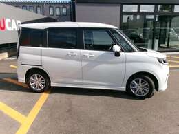 弊社の車は三菱認定中古車で1年間の保証付です。全国の三菱ディーラーで保証修理が受けられます。詳しくは弊社スタッフにお問合せ下さい。