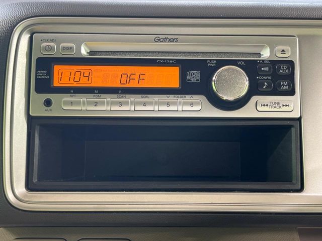 お好きな音楽を車内でお楽しみいただけます♪スピーカー交換・ウーハー追加などの音質向上や、最新ナビ・後席モニター等の取り付けも是非ご相談ください！