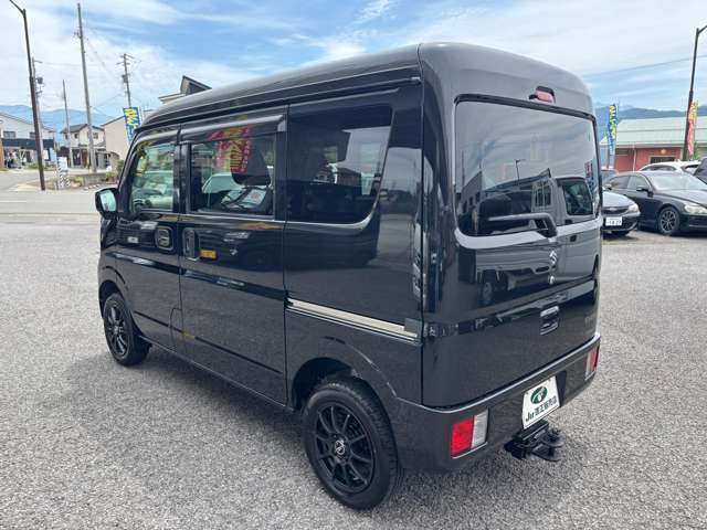 JUが認定する、中古自動車販売士の資格を取得しました。「お客様の立場で最適な一台をお届けする」という観点で、一定の基準をクリアしないと取得できない資格ですので、お気軽に安心して中古車選びをして頂けます。