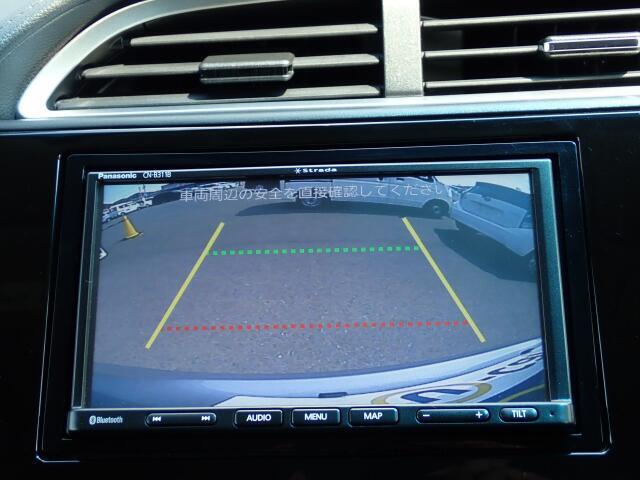 バックカメラ装備しております。駐車時に大変役に立ちますよ♪駐車が苦手な方にも便利機能です♪