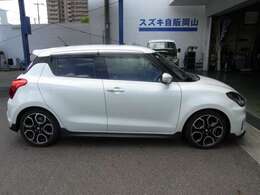 中古車は一物一価、同じようなお車でも、整備状況、外内装の状態など様々です。