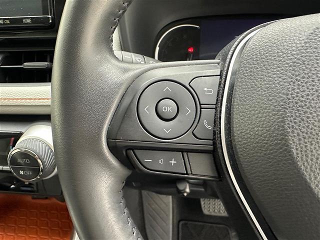 【運転席操作部】快適なドライブを楽しむための機能が装備されています！運転席から触れるので、使いやすいです！除菌プランいれていただくと、さらに清潔で安心していただけます！