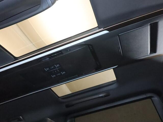 大展示場に軽自動車、ハイブリッドカー、コンパクトカー、セダン、ミニバン、ステーションワゴン、1BOXカー、RVカー、SUVカーまでのオールジャンルで勢ぞろい♪新車販売もOK！まずはご相談・御来店を！