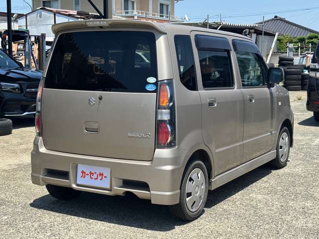 熊本市西区中原町、新港道路沿いにございます『新車・中古車販売/オークション代行/車検、整備/板金・塗装』を行っています！