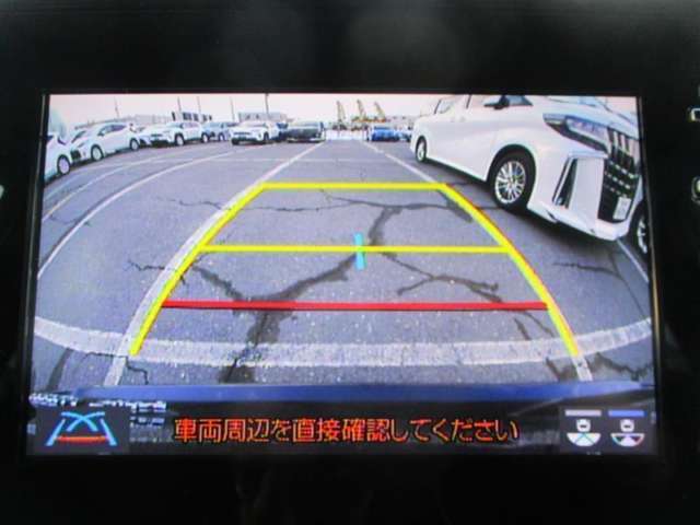 バックモニター付♪車庫入れなどの後退時に後方視界をサポート♪