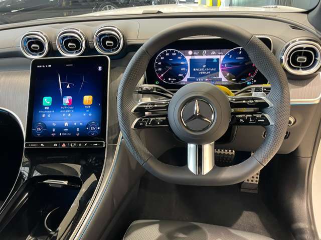 車両は屋内展示しておりますので天候に関係なくごゆっくりコンディションご確認頂けます。車両を倉庫へ保管している場合が御座いますのでご来店前に在庫確認頂けると幸いです。TEL072-784-8800