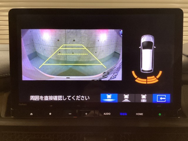 バックカメラ搭載です！車庫入れが苦手な人はもちろん、車両感覚に自信がある人にもお勧めです！見えない箇所が見えるようになるので、低い障害物や隠れてしまっている子供の存在等にも気付く事が出来ます。