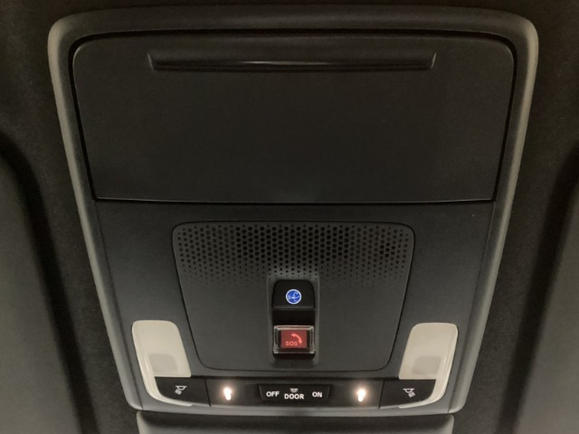 ディーラー整備士による納車前整備とアフターサービスは当店でお求めいただくのメリットのひとつです。