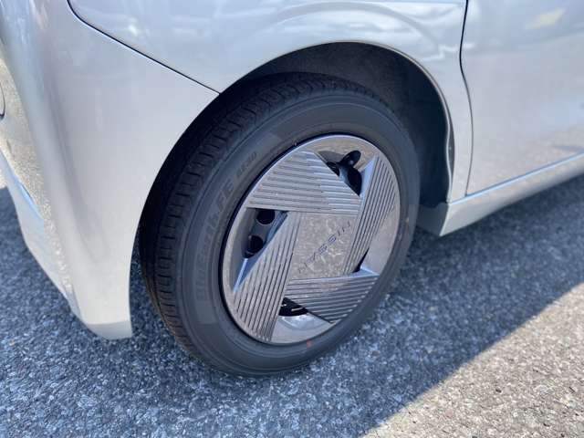 ☆メンテナンスパック☆　オイル交換が14回分・車検基本料金2回分・鈑金チケット2万円分・1.6ヶ月点検・パッカーズ補償がついています！メンテナンスも全てお任せ下さい！