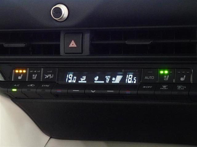 シートヒーターに加えてシートベンチレーションも搭載。寒い時期も暑い時期も快適に過ごせます。