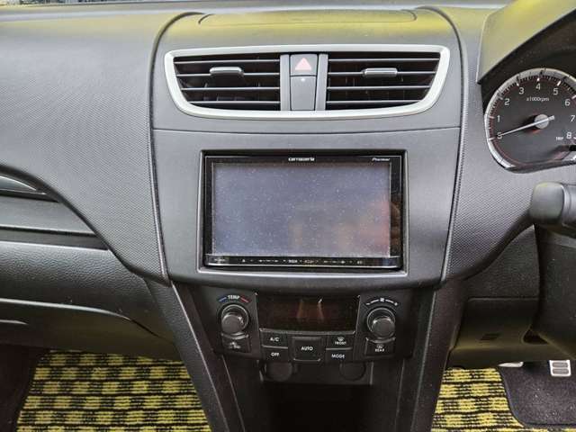 ナビ！フルセグTV！CD！BLUETOOTH付きです！！