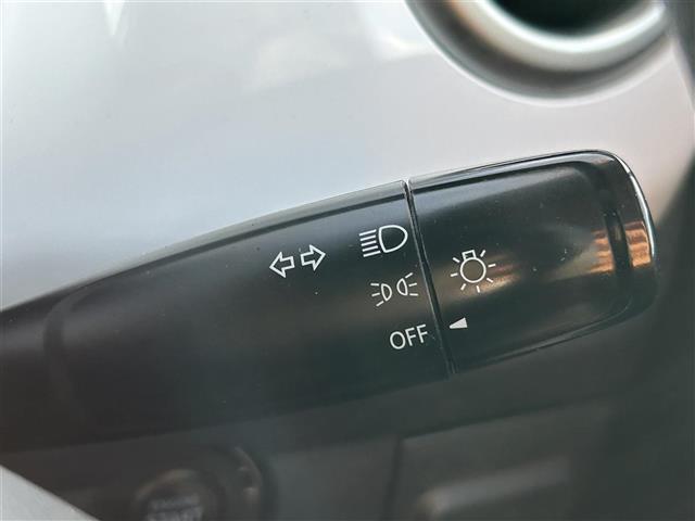 気になる車はすぐにお問い合わせください！画面右側の0066から始まる無料ダイヤルからお問い合わせ下さい！専門スタッフがお車のご質問にお答えいたします！