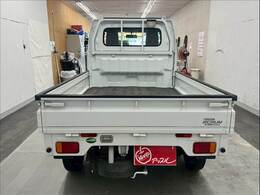 スタッフ数名がキーパーコーテイングの資格を持ってます♪お車をピカピカにしたい方はぜひ♪