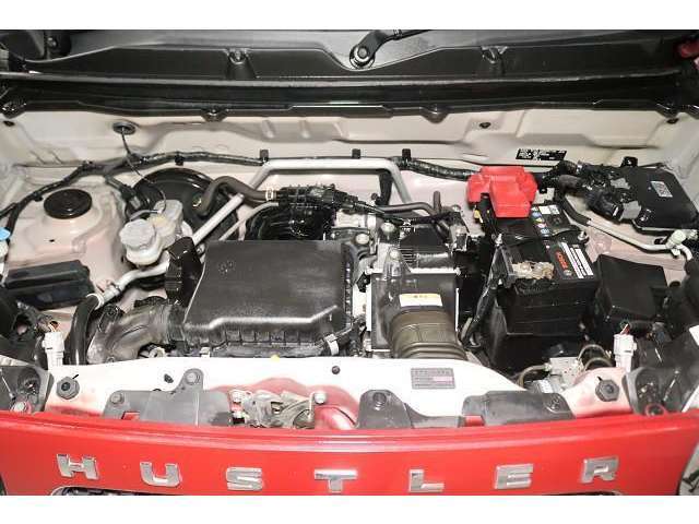 エンジンルームはクリーニングを実施しております。