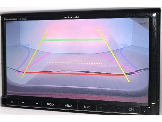 バックモニター！　バック時に後方の状況がモニターで確認できるので安全・安心です。