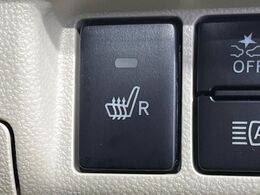 【シートヒーター】寒い日に重宝するシートヒーター！エアコンより早く温まってくれるので寒がりの人も安心ですね♪エアコンの温風は乾燥するから苦手、という方にもをおすすめです。