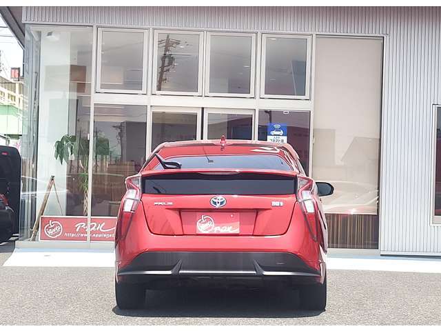 中古車査定士の資格を持つスタッフが徹底的に検査！！当店の検査員と第三者機関の検査のダブルチェックにて、より精度の高い検査を行い両方の基準をクリアーした車両のみ掲載しておりますので安心してご検討下さい。