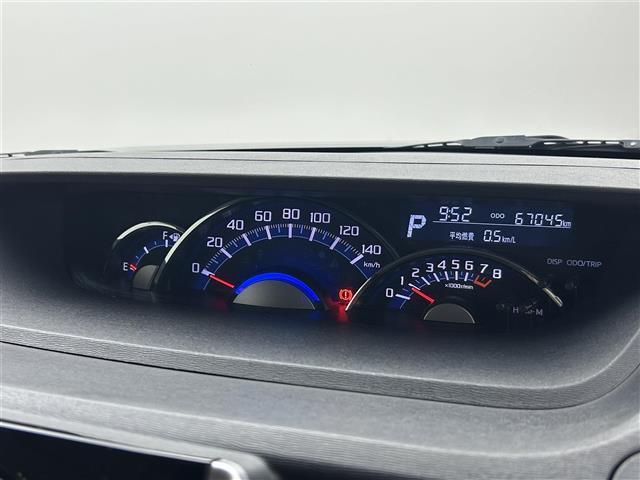 【スピードメーター】メーターがシンプルで見やすく運転しやすいですね！