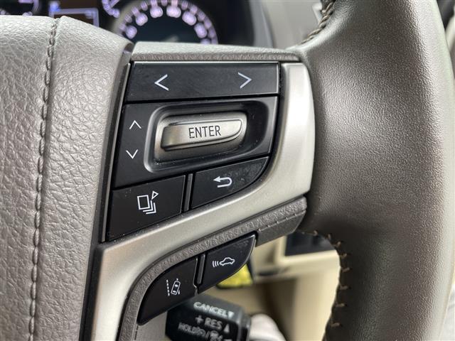 【運転席操作部】快適なドライブを楽しむための機能が装備されています！運転席から触れるので、使いやすいです！除菌プランいれていただくと、さらに清潔で安心していただけます！